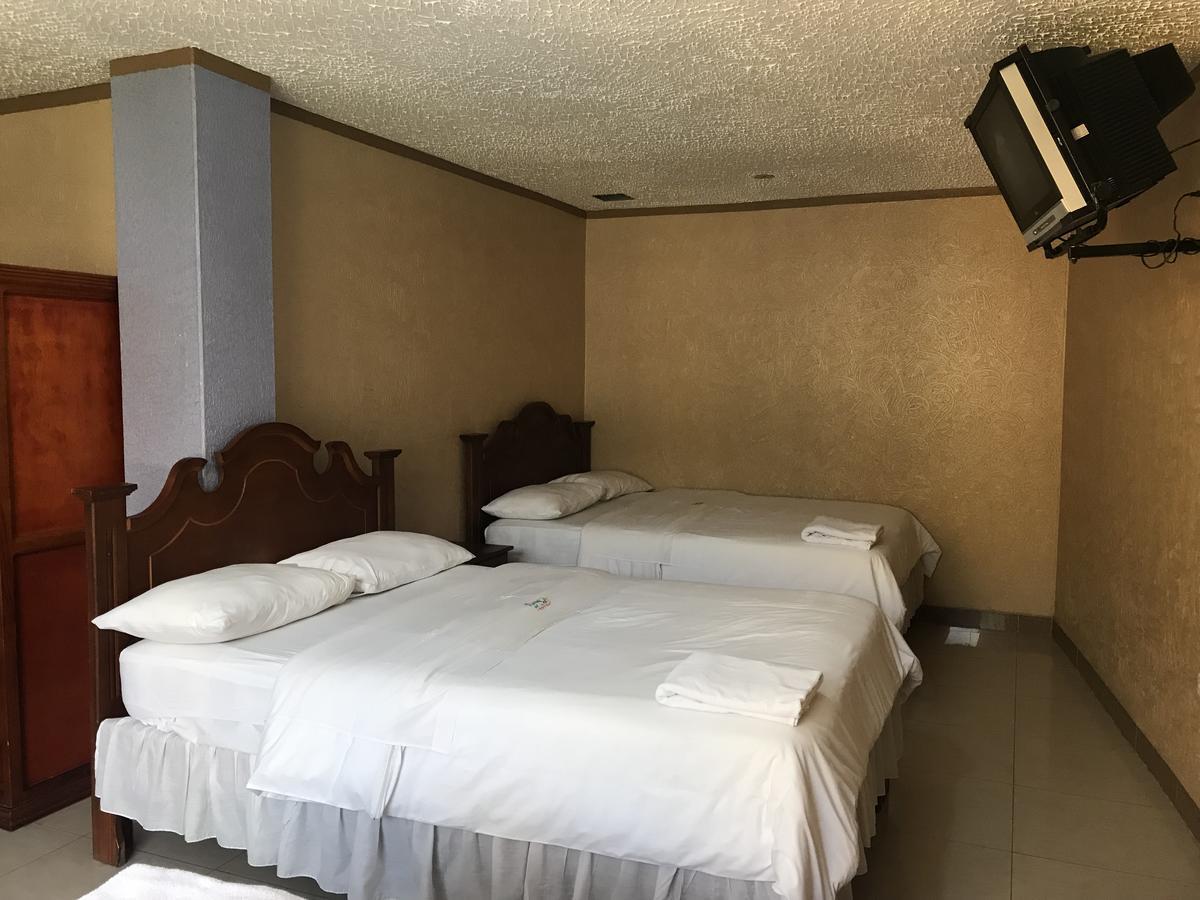 Hotel Puerta Del Sol Baños Kültér fotó