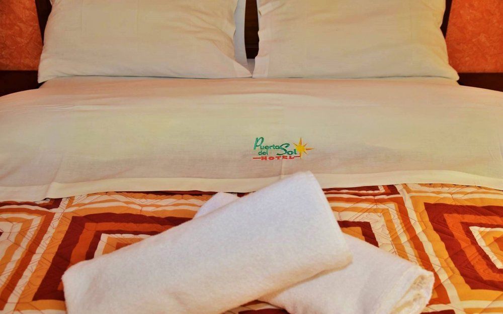 Hotel Puerta Del Sol Baños Kültér fotó