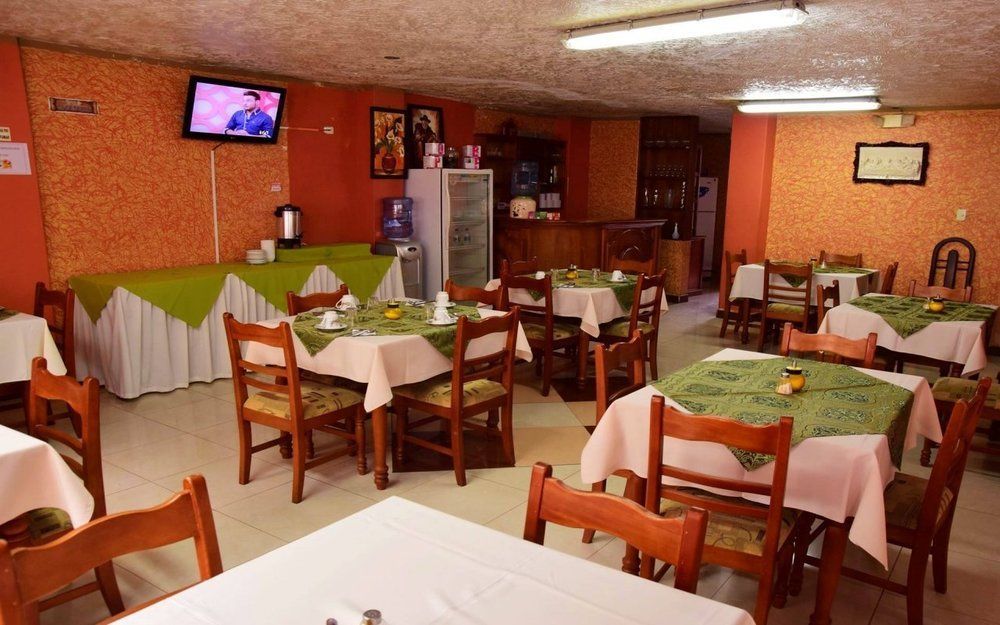 Hotel Puerta Del Sol Baños Kültér fotó