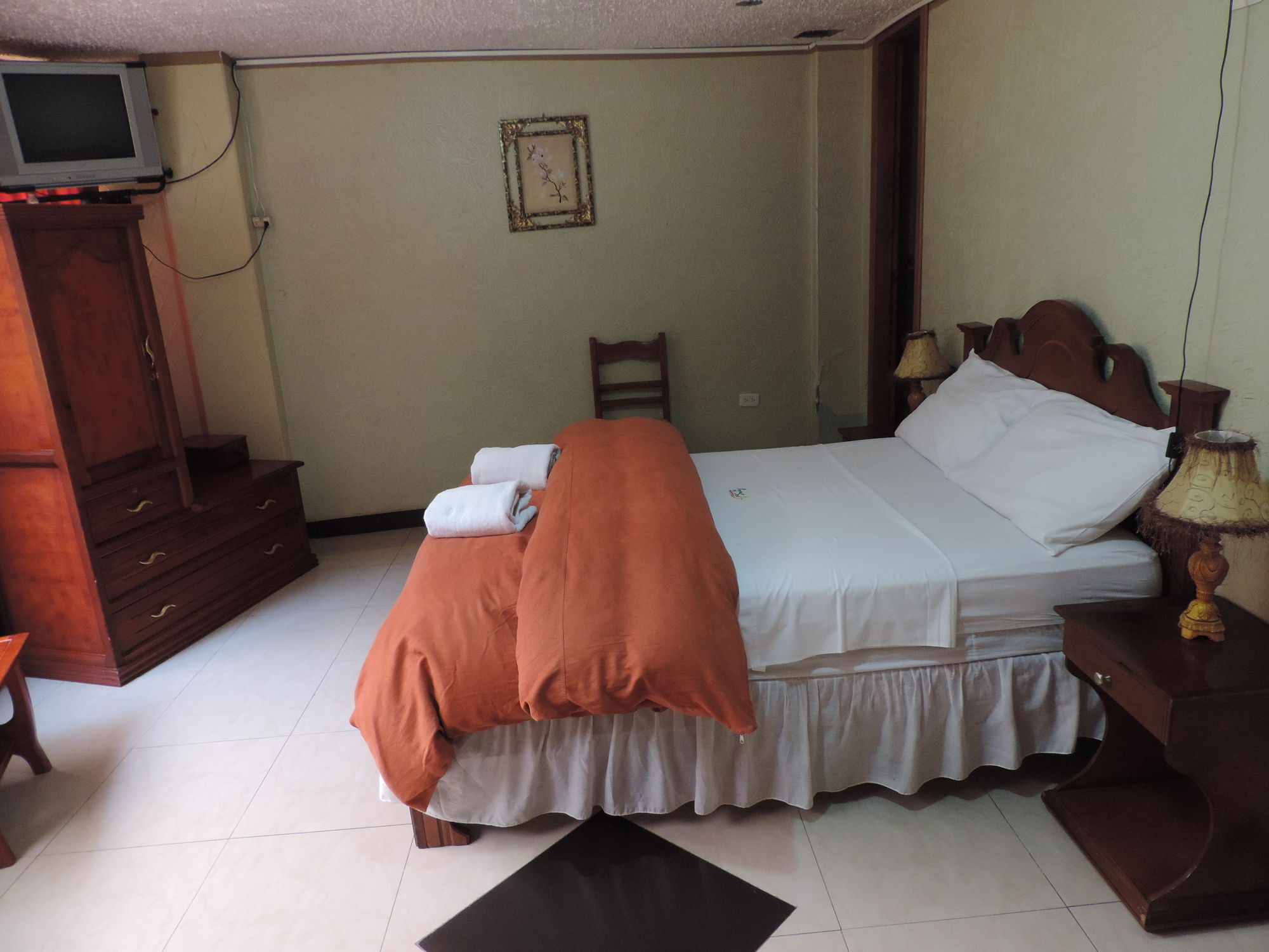Hotel Puerta Del Sol Baños Kültér fotó